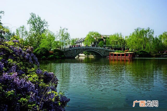 大明湖的由来,大明湖畔名字的由来？