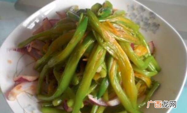 生吃中最好吃的一种做法就是凉拌金针菜 凉拌金针菜的做法