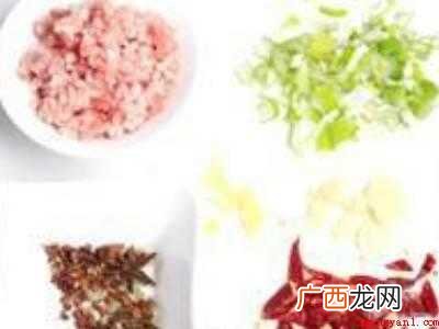 腌好的雪里蕻红菜怎么做好吃的具体操作步骤 腌好的雪里红菜怎么做好吃