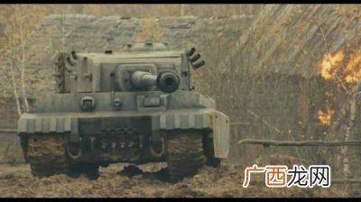 白色的虎式结局,《坦克大决战》里面德军的虎式是哪个坦克？