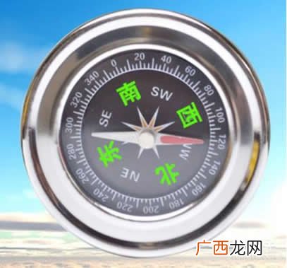 指南针方向怎么看,怎样使用指南针辨方向？