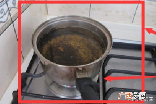 怎样清洗烧焦的锅,生活小妙招，做饭过程中锅烧焦了怎么办？