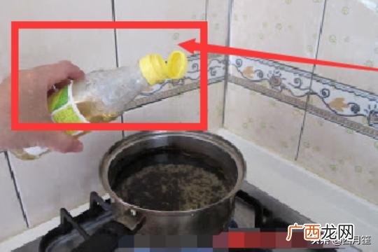 怎样清洗烧焦的锅,生活小妙招，做饭过程中锅烧焦了怎么办？