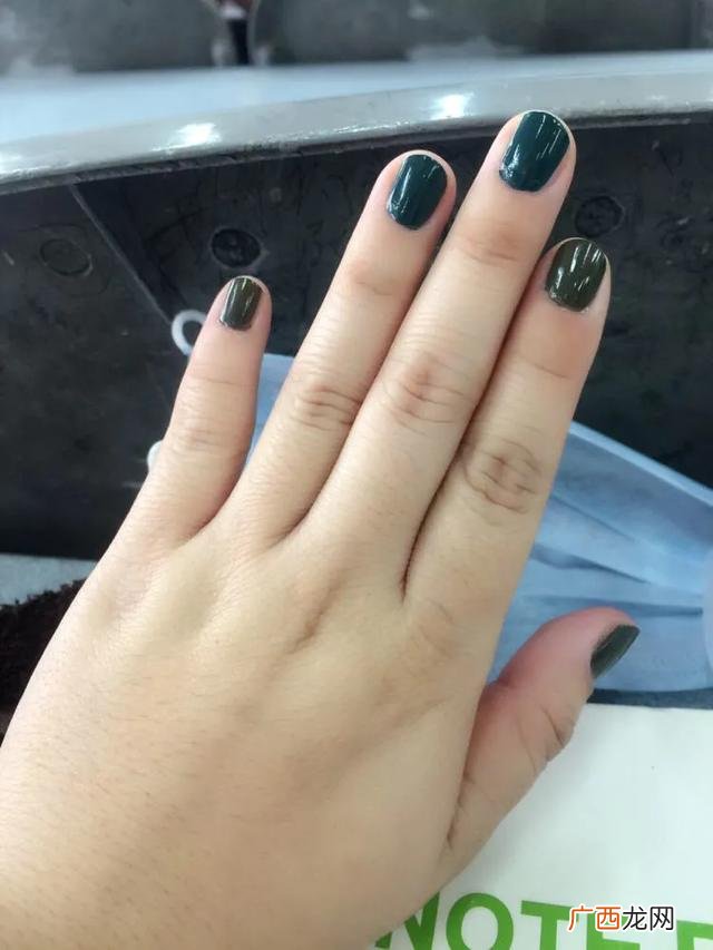 如何卸指甲油,卸指甲油的小妙招？