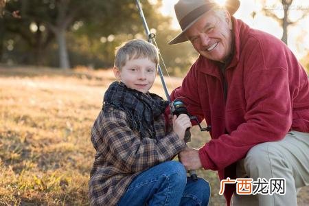 斯拉夫人和日耳曼人的区别,俄罗斯人种与德国人种区别?
