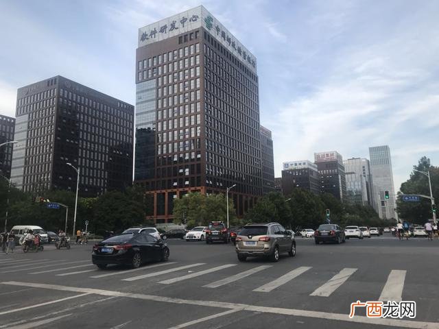 丰台总部基地属于什么街道,zobo是哪国的牌子？