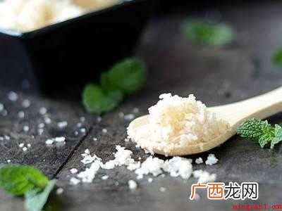 椰子喝完了椰肉怎么吃