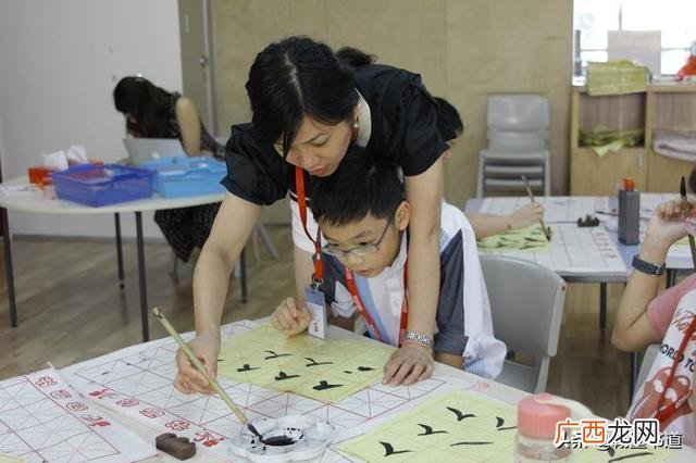 自学书法怎样入门,如何书法入门？