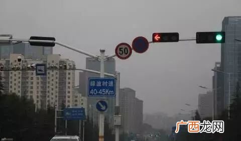 绿波路段什么意思,什么是绿波？