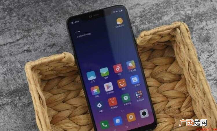 什么手机适合打游戏 荣耀play玩游戏有3个优势 什么手机适合打游戏
