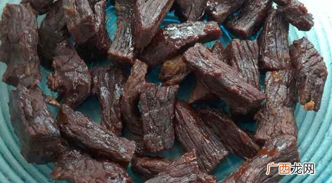 牛肉干不能和什么一起吃
