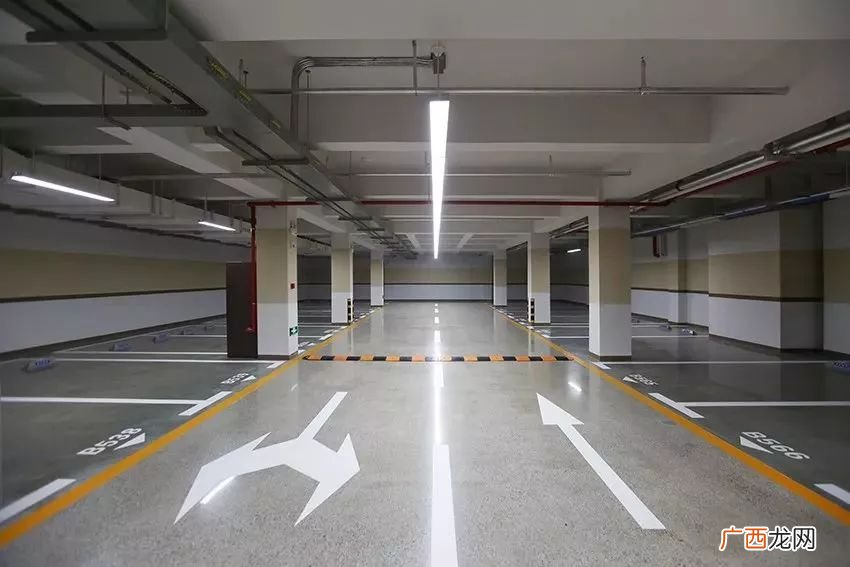地下车库的定义,地下停车场区域划分？