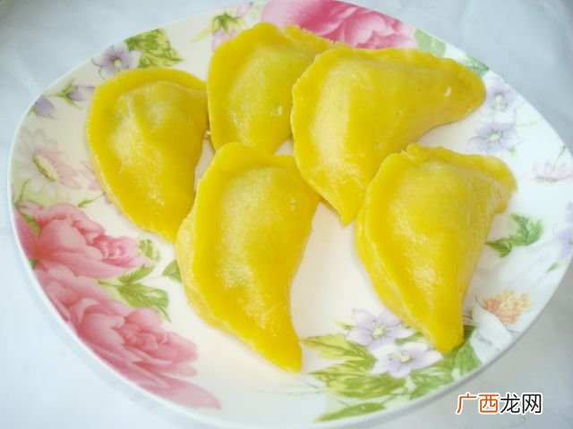 玉米面蒸饺怎么和面,纯玉米面可以包饺子吗？