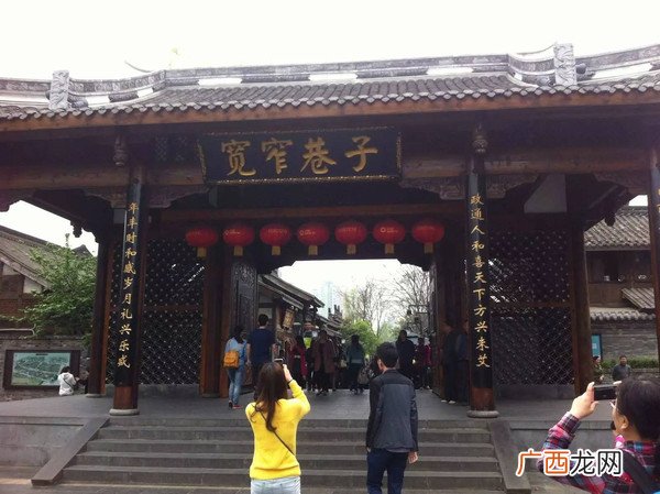 成都必去的十大景点,2021过年旅游十大必去的地方？