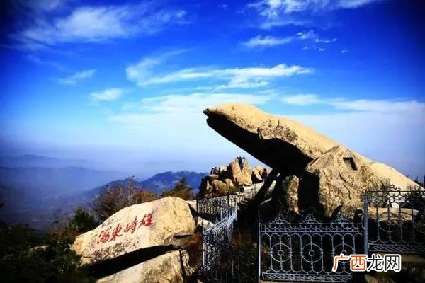 泰山位于哪个丘陵,泰山始于哪个朝代？