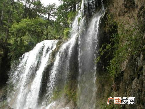 什么是瀑布,瀑布有什么象征和寓意？