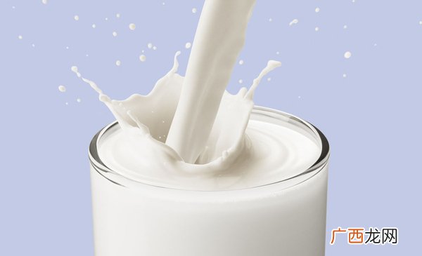 什么是全脂牛奶,全脂牛奶和纯牛奶区别？