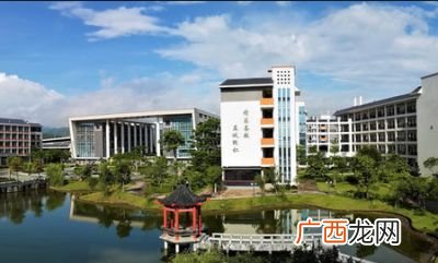 惠州大学在哪里,惠州大学和惠州学院昰同一所学校吗?