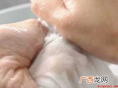 衣服上绿叶汁怎么洗