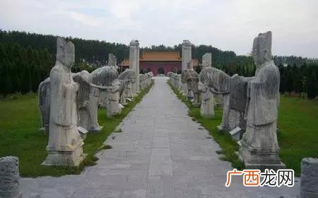 南京明孝陵是谁的坟墓,南京有朱元璋的墓地吗？