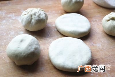 豆沙是什么做的,自制豆沙的家常做法？