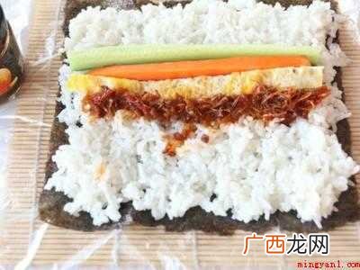 寿司紫菜怎么吃