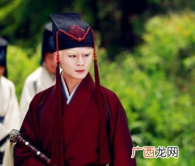 以前的太监割什么部位,古代阉割刀是什么刀?