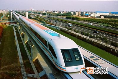 上海磁悬浮时速多少,磁悬浮列车时速超过350米还是千米？