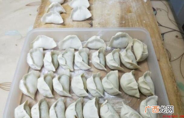 刚包的饺子怎样放冰箱
