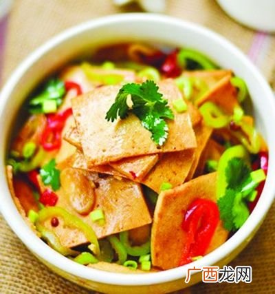 千页豆腐是不是豆腐,千叶豆腐用什么做的？