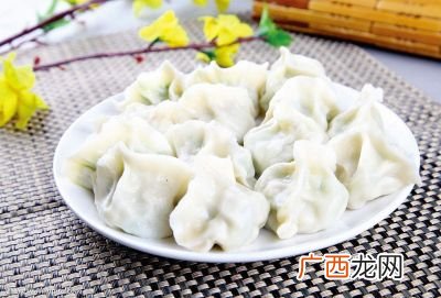 日本饺子和中国饺子有什么差别,饺子蕴含了怎样的文化色彩？