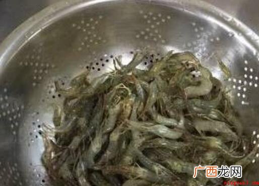 河虾炒韭菜的步骤是什么