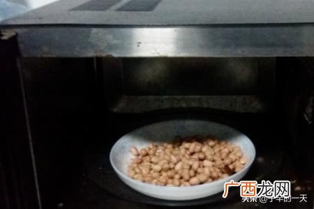 微波炉做花生米的方法,微波炉烤花生米怎么做？