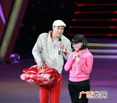 阳仔演笑会2中小沈阳和老婆一起唱的什么歌,小沈阳的出道时间？