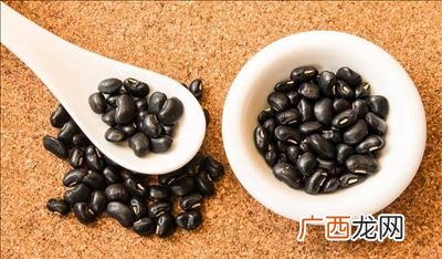 请问黑豆怎么煮容易烂要多长时间,黑豆打碎了煮多久可以熟?