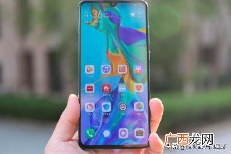 华为手机黑屏什么原因,华为手机黑屏如何解决？