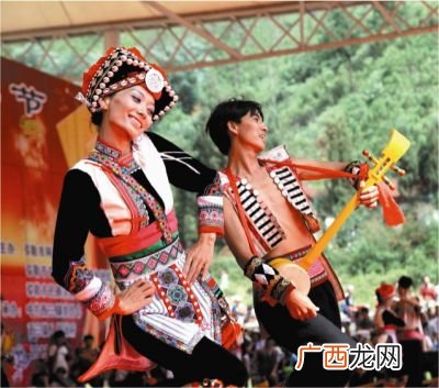 阿细跳月是哪个民族的,农历七月初一是彝族什么节日？