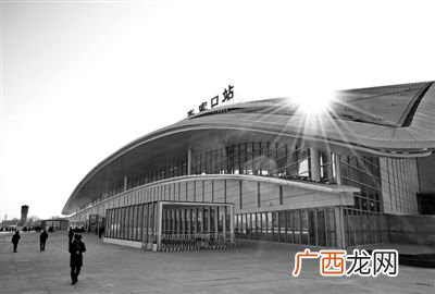 张家口高铁站是哪个站,大同南站和张家口高铁站哪个大？