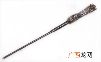 哈利波特中的魔杖有哪几种,哈利波特电影中的魔杖？