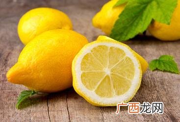 柠檬能不能直接吃啊,柠檬除了泡水喝，好可以怎么吃？