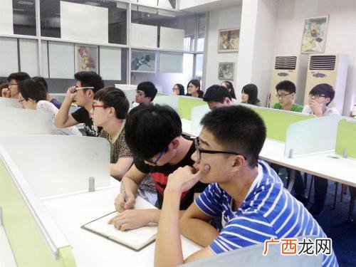 艺考文化课都有什么,艺考所考的文化课都考几科？