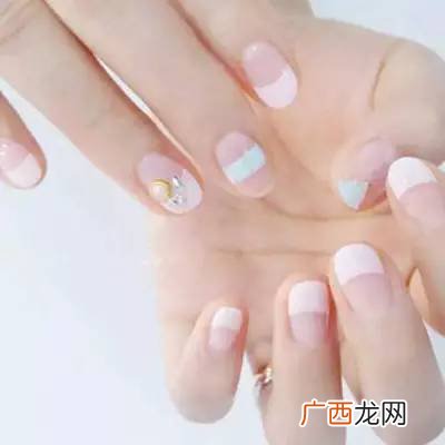法式美甲有哪些类型,美甲法式边有哪五种?