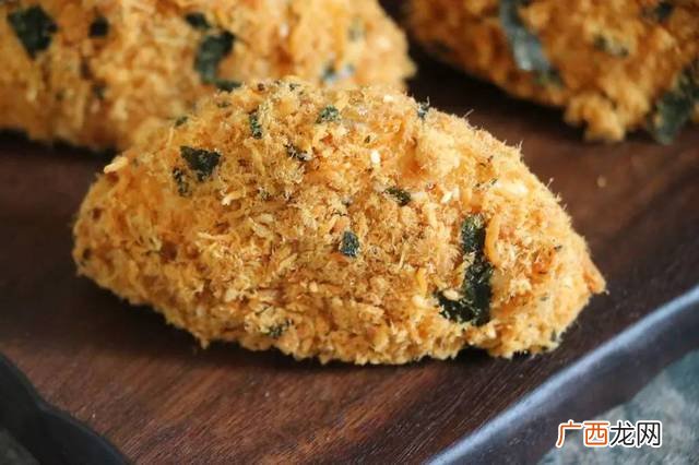 肉松小贝发胖吗,肉松面包的热量是多少,天天吃能变胖吗?