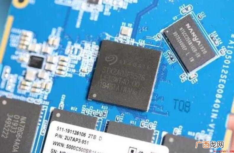笔记本电脑越做越轻薄的超极本中经常采用LPDDR3内存 LPDDR3和LPDDR4有什么区别