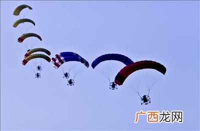 如何客观评价滑翔伞的危险性,滑翔伞和降落伞哪个更危险？