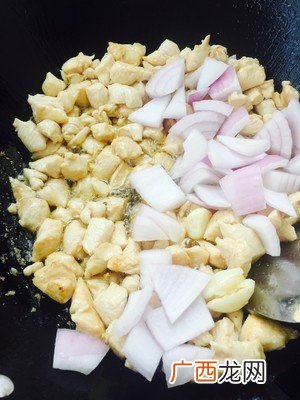 咖喱鸡胸肉怎么做,正宗咖喱烧鸡做法？