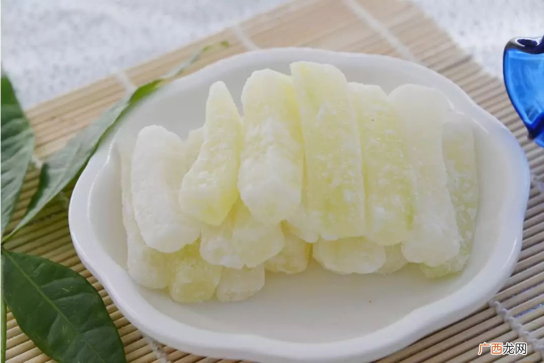 糖冬瓜是怎样做的,冬瓜片糖怎么做的？