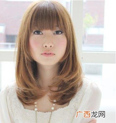鸭蛋脸适合什么发型,头发稀少,身材胖做什么发型好看？