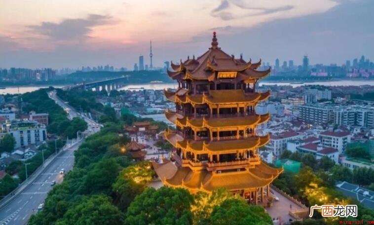 有关黄鹤楼的古诗有哪些 关于黄鹤楼的古诗有哪些