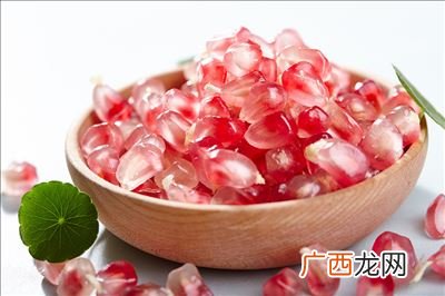 怎么判断石榴是否熟了,石榴开花那头怎样看才熟？